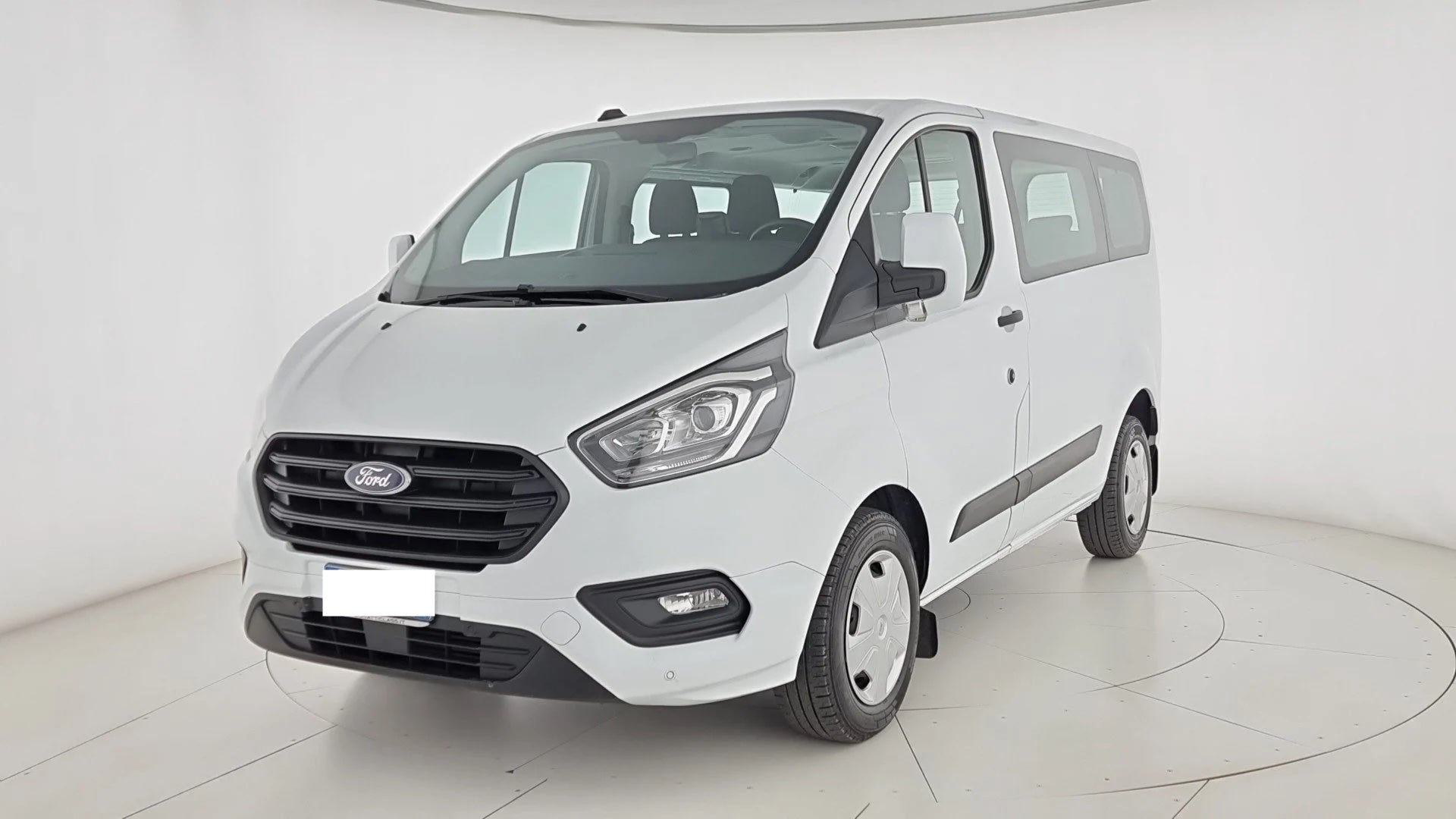 Noleggio Furgone Ford 9 Posti