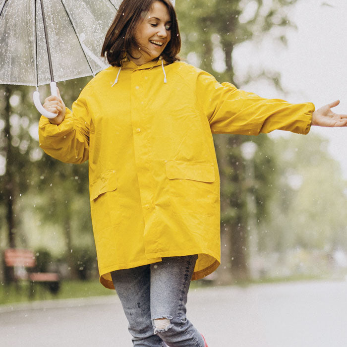 Giacca antipioggia con cappuccio – LLUVIA | PL280